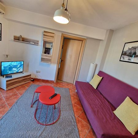 Global Downtown Apartments - Universitate - Balcescu بوخارست المظهر الخارجي الصورة